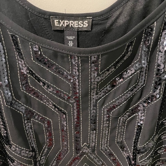 sequin tank - Picture 2 of 3